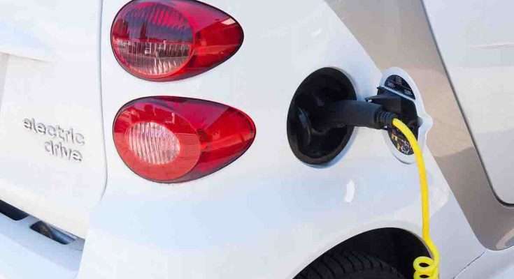 auto elettriche batterie