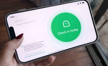 Are You Dead? diventa un successo in Cina: l’app avvisa i contatti se chi vive da solo non dà segnali di vita e invita a riflettere sulla solitudine del mondo di oggi