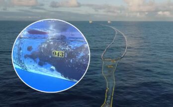 barriera nell'oceano contro la plastica