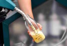 Carburante dall’aria: la macchina che crea benzina sintetica ogni giorno