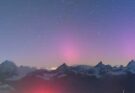 Tempesta solare G3: ecco perché le Alpi si sono colorate di rosso